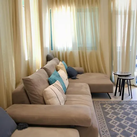 Ivy Blue Santorini Drymades Apartmán
